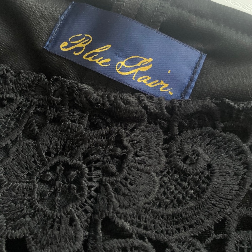 Blue Rain black lace shorts - Picture 3 of 4
